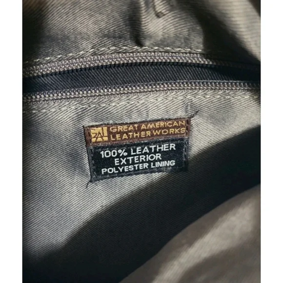 Elegant Gray Leather Satchel - Picture 2 of 7